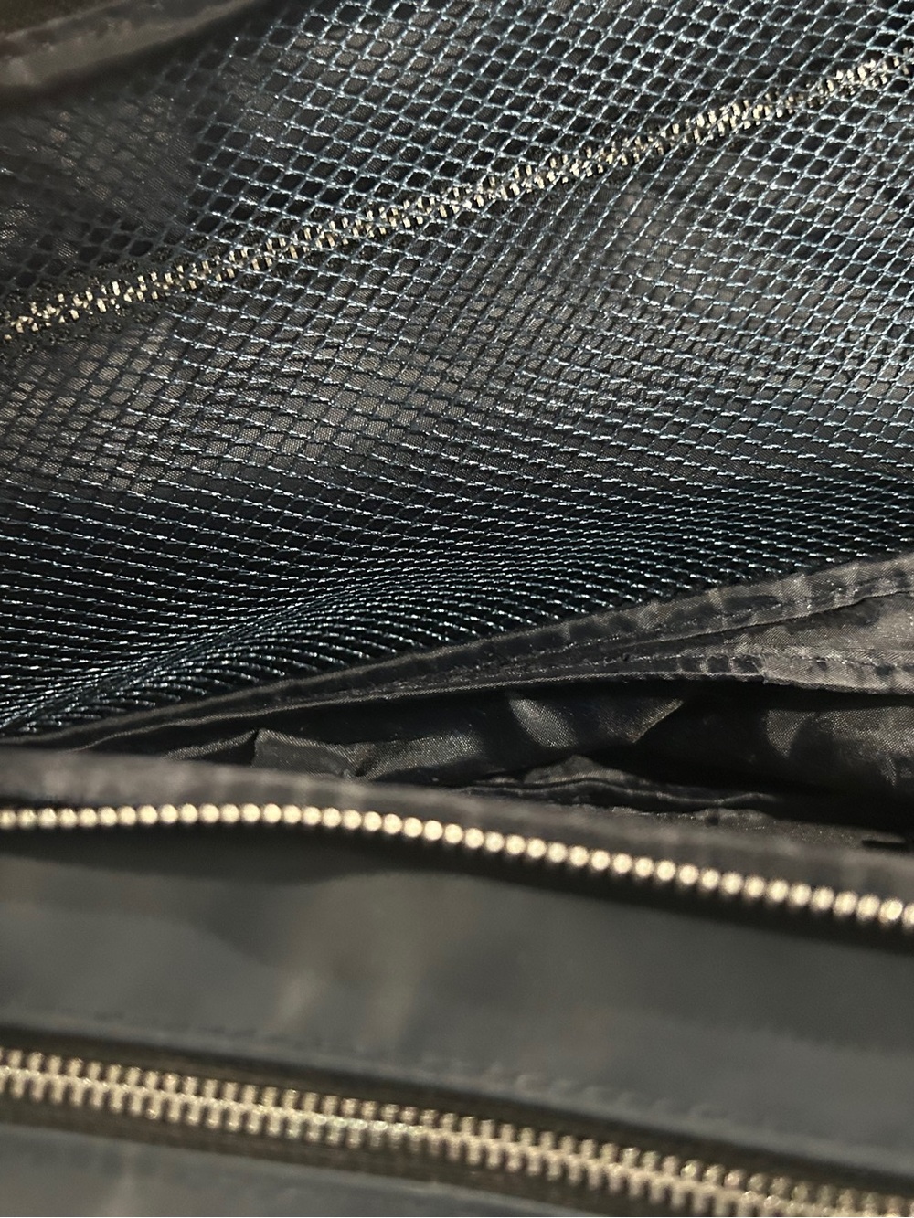 Versace Parfums Navy Toiletry Bag with Zip - Picture 8 of 10